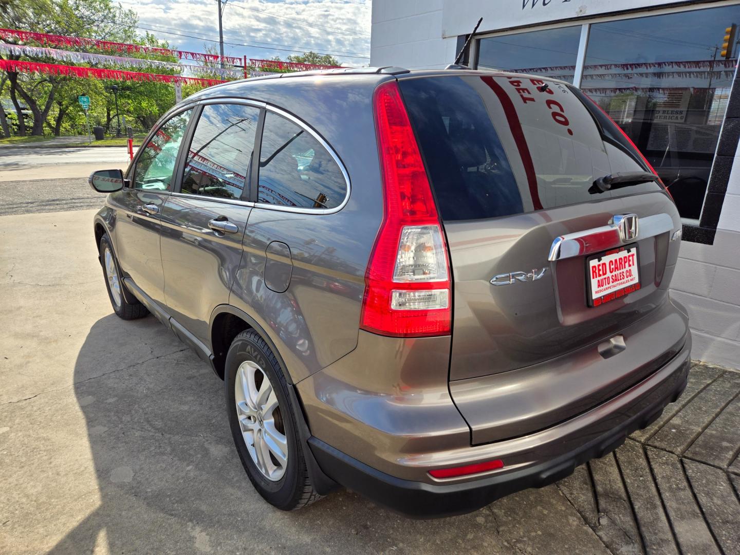 2010 Honda CR-V EX-L 4WD 5-Speed AT (5J6RE4H71AL) with an 2.4L L4 DOHC 16V engine, 5-Speed Automatic transmission, located at 503 West Court, Seguin, TX, 78155, (830) 379-3373, 29.568621, -97.969803 - Photo#3